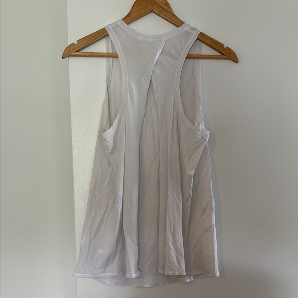 Lululemon Lightweight Split-Back Training Tank To… - image 4